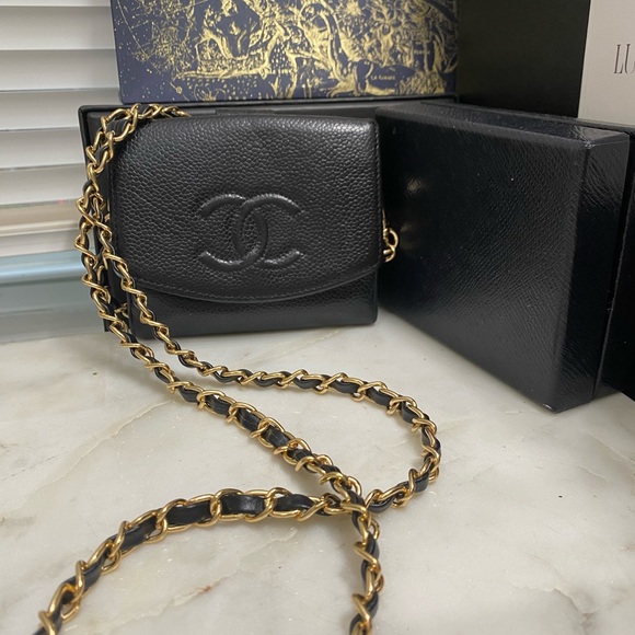 CHANEL Handbags - 🔥🔥CHANEL CC CAVIAR MINI🔥🔥